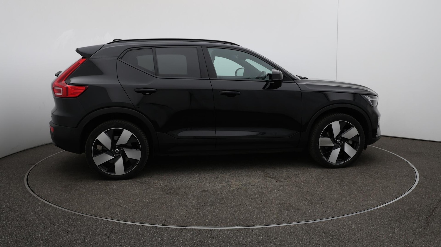 Used Volvo XC40 2024 for sale - 76085208: Photo 53