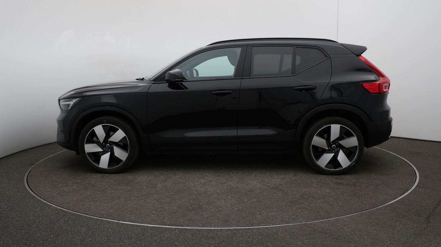 Used Volvo XC40 2024 for sale - 76085208: Photo 67