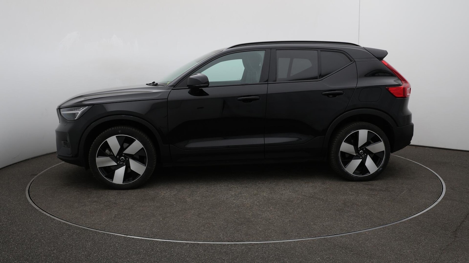 Used Volvo XC40 2024 for sale - 76085208: Photo 68