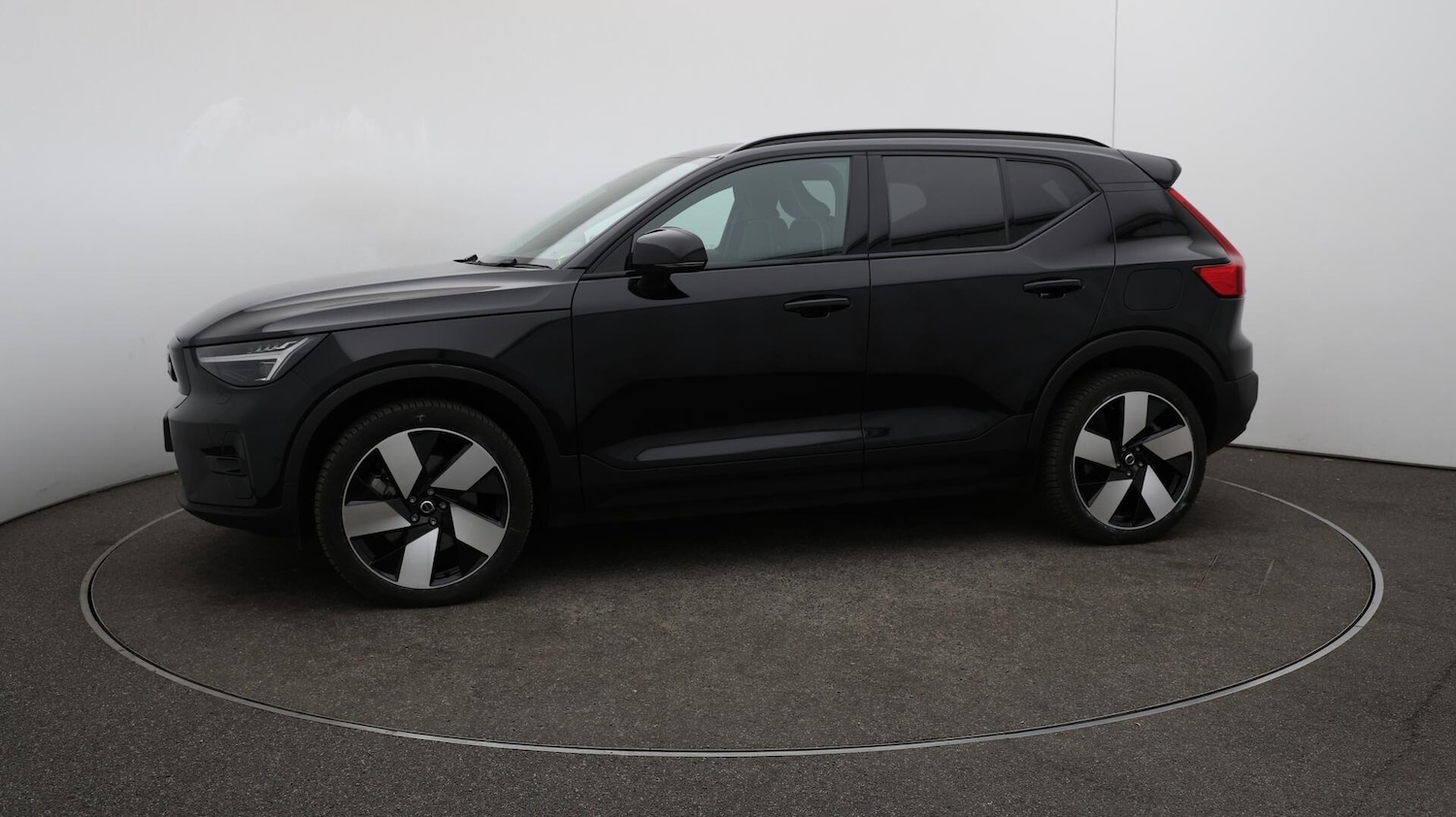 Used Volvo XC40 2024 for sale - 76085208: Photo 69