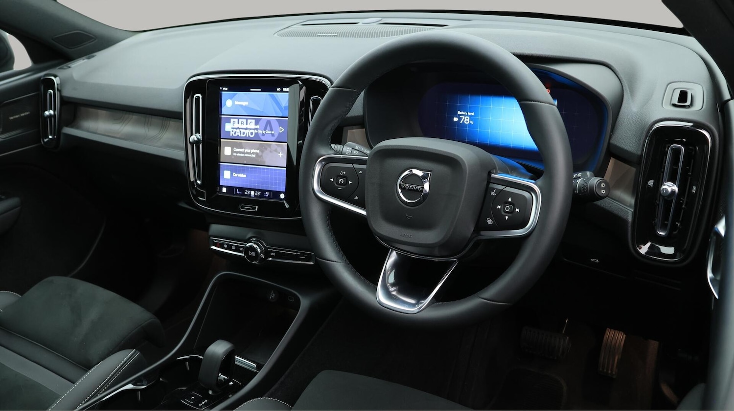Used Volvo XC40 2024 for sale - 76085208: Photo 9