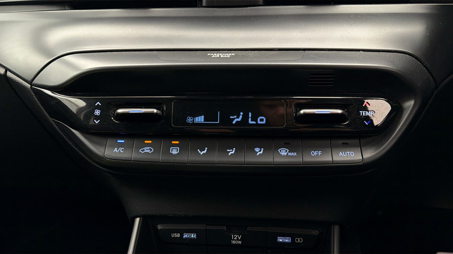 Used Hyundai BAYON 2023 for sale - 77945628: Photo 11