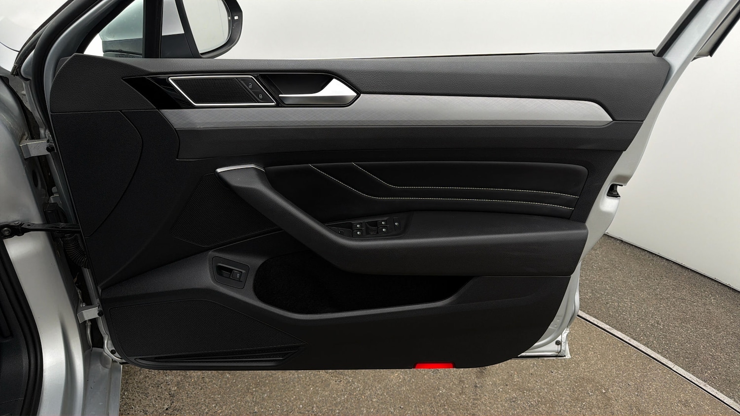 Used Volkswagen Passat 2020 for sale - 77872349: Photo 14