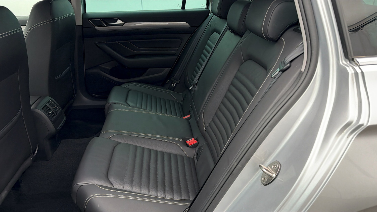 Used Volkswagen Passat 2020 for sale - 77872349: Photo 15