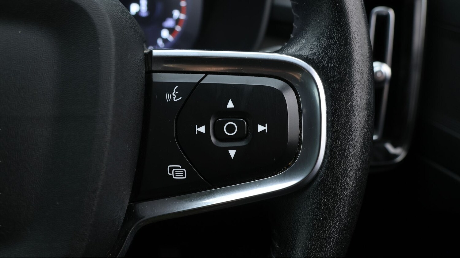 Used Volvo XC40 2021 for sale - 77353001: Photo 23