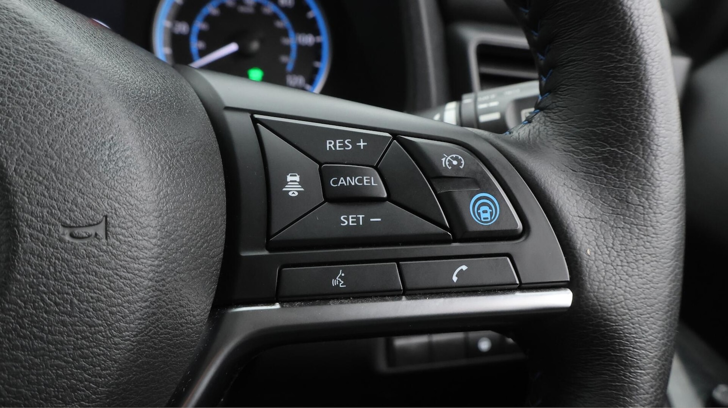 Used Nissan Leaf 2022 for sale - 76109162: Photo 25
