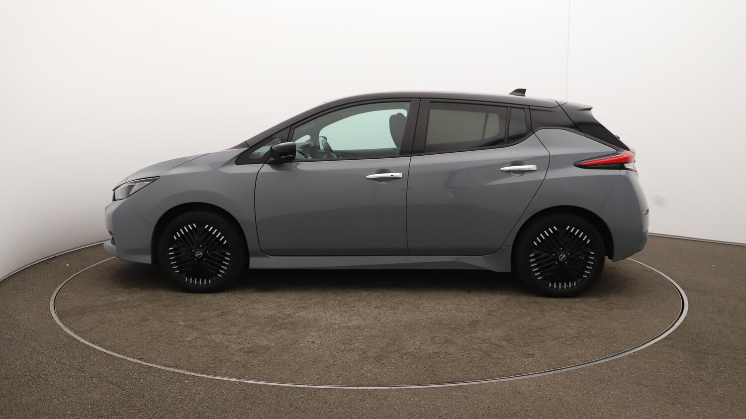 Used Nissan Leaf 2022 for sale - 76109162: Photo 65