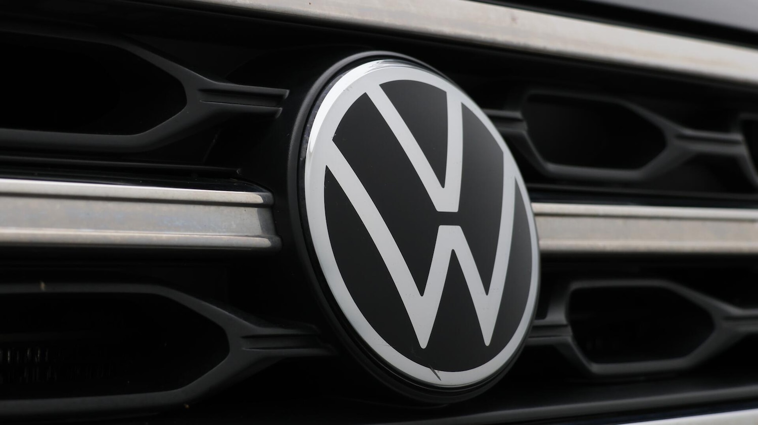 Used Volkswagen T-Roc 2023 for sale - 76060512: Photo 24