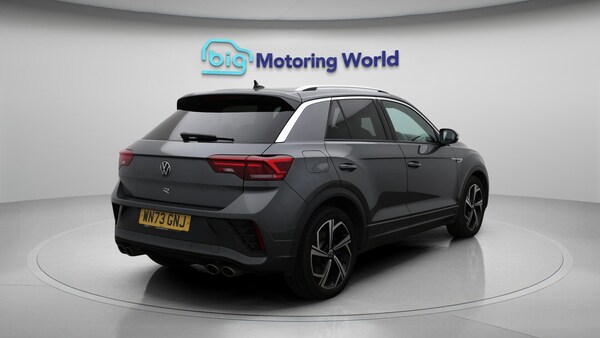 Used Volkswagen T-Roc 2023 for sale - 76060512: Photo 8