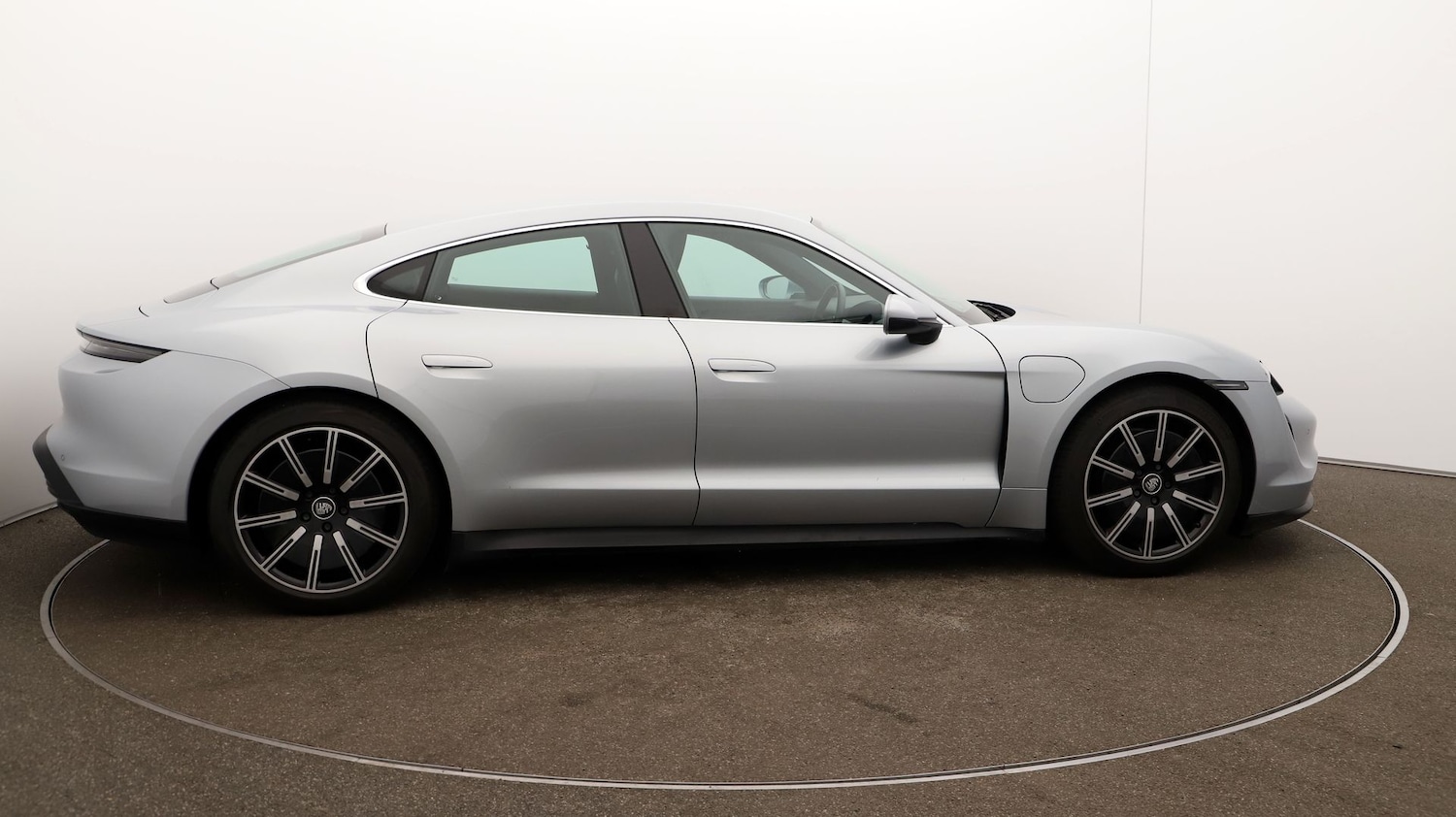 Used Porsche Taycan 2020 for sale - 76811560: Photo 45