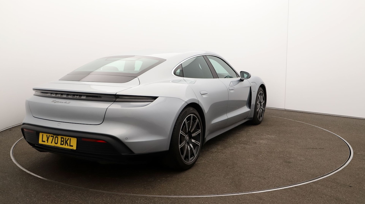 Used Porsche Taycan 2020 for sale - 76811560: Photo 50