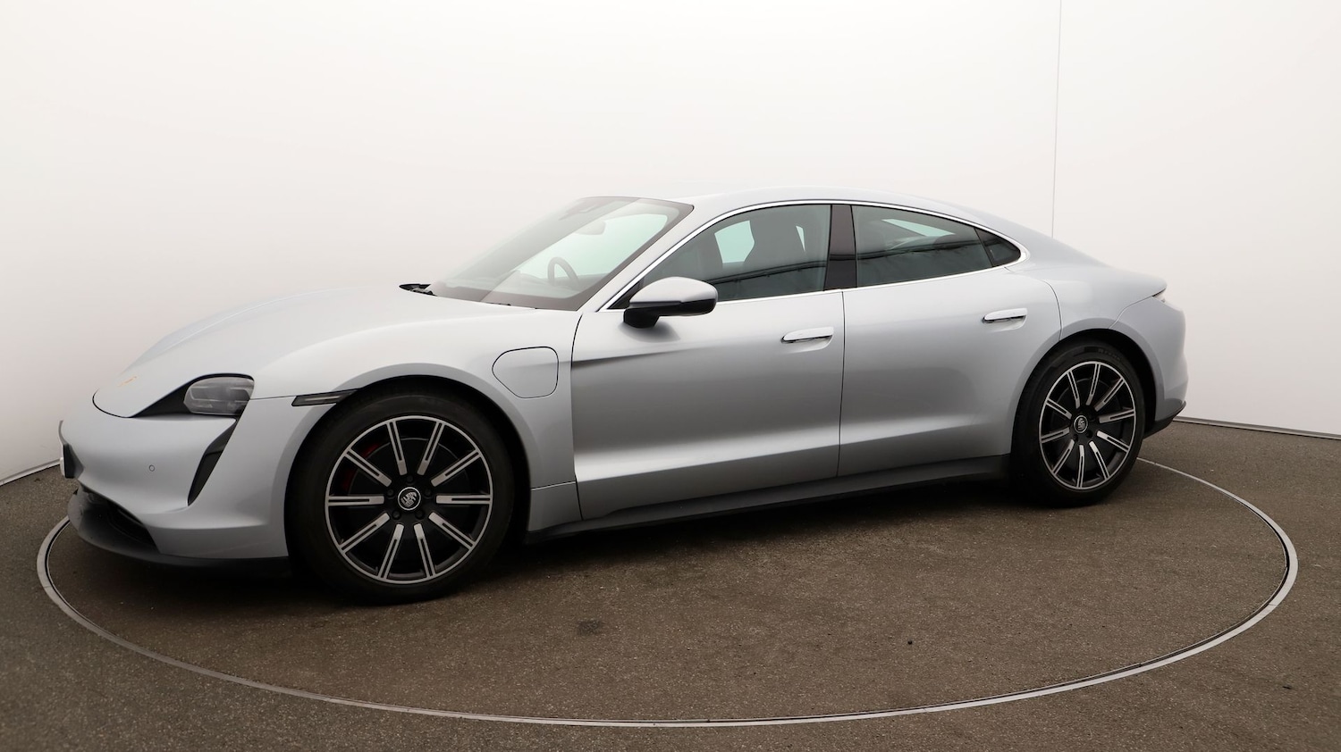 Used Porsche Taycan 2020 for sale - 76811560: Photo 62