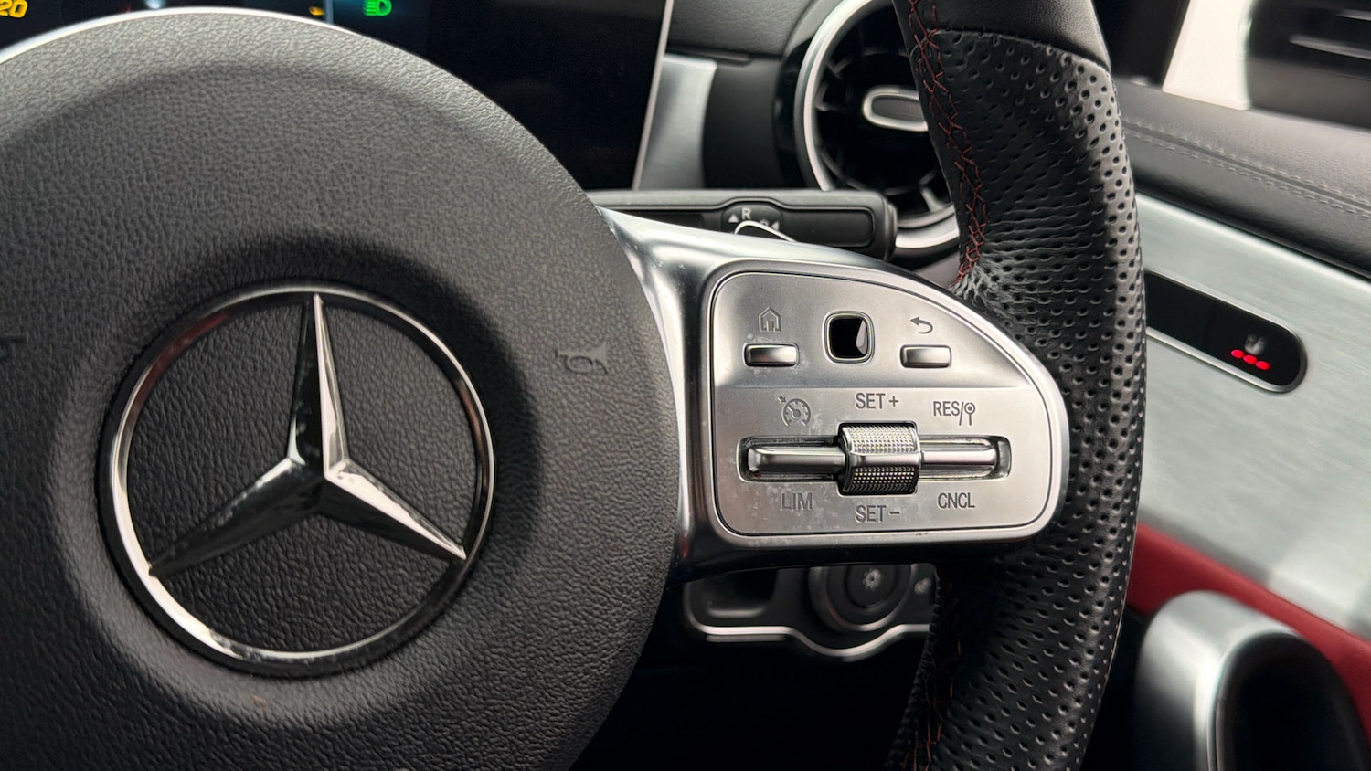 Used Mercedes-Benz CLA 2020 for sale - 77966622: Photo 23