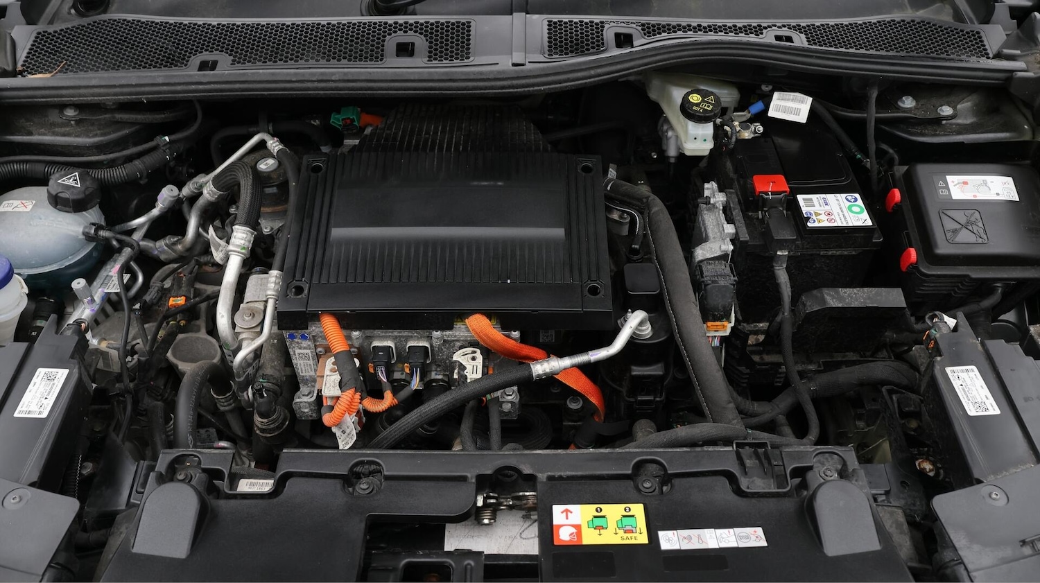 Used Vauxhall Mokka Electric for sale - 76728102: Photo 20