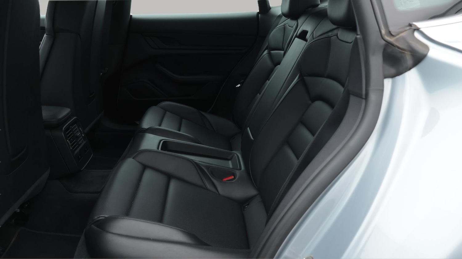 Used Porsche Taycan 2020 for sale - 76585449: Photo 17