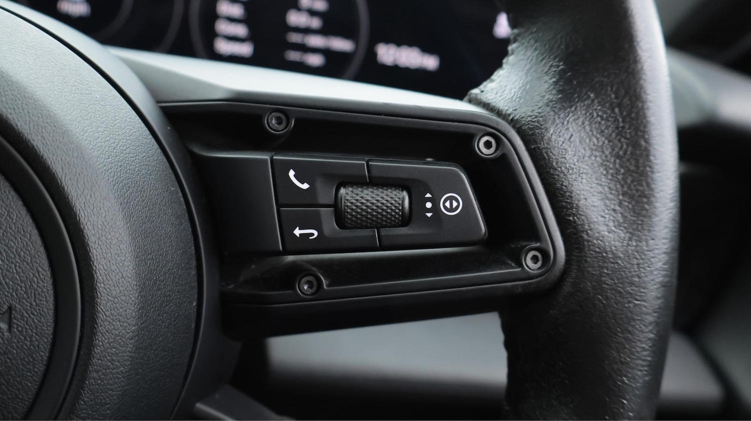 Used Porsche Taycan 2020 for sale - 76585449: Photo 27