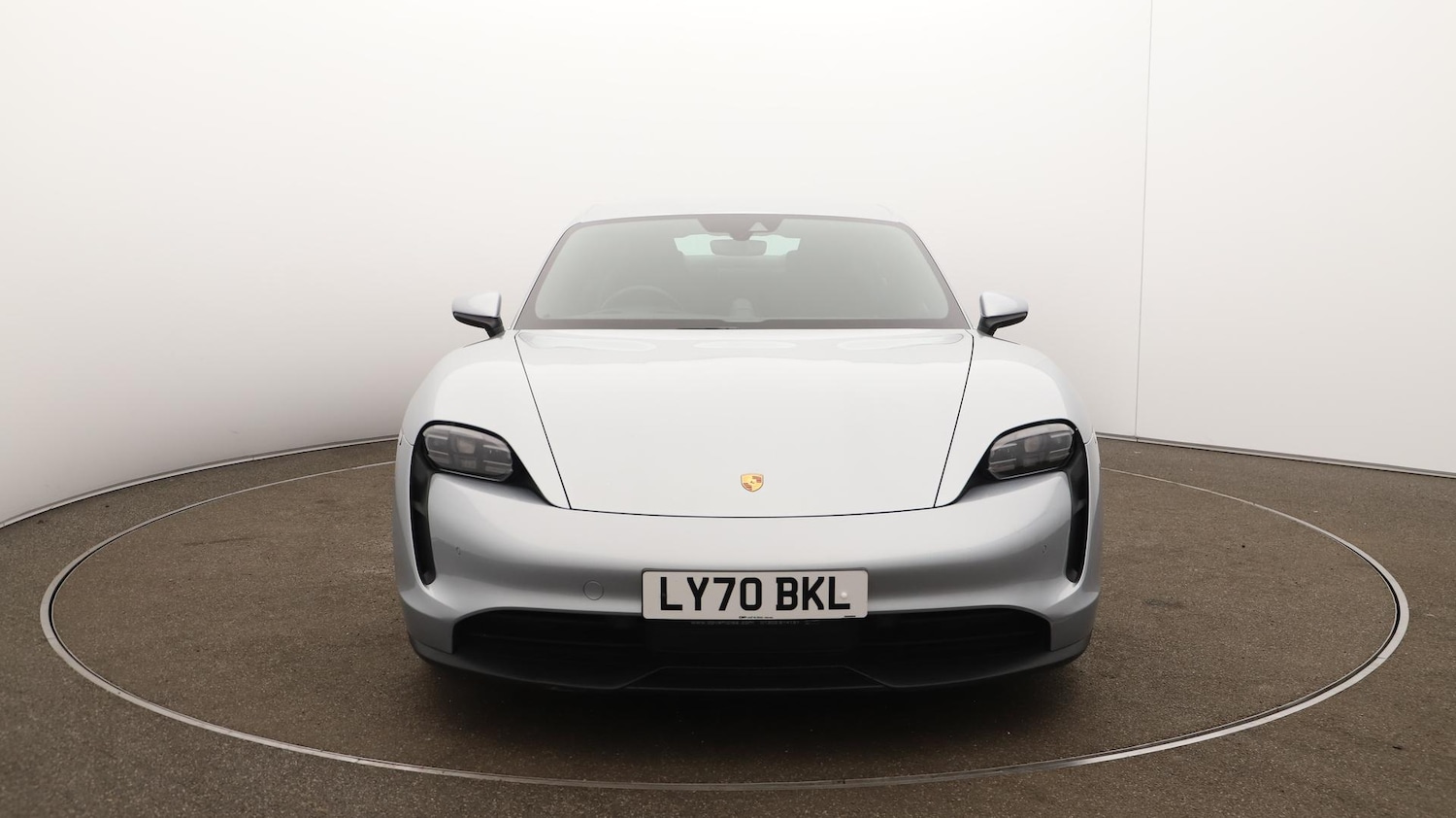 Used Porsche Taycan 2020 for sale - 76585449: Photo 43