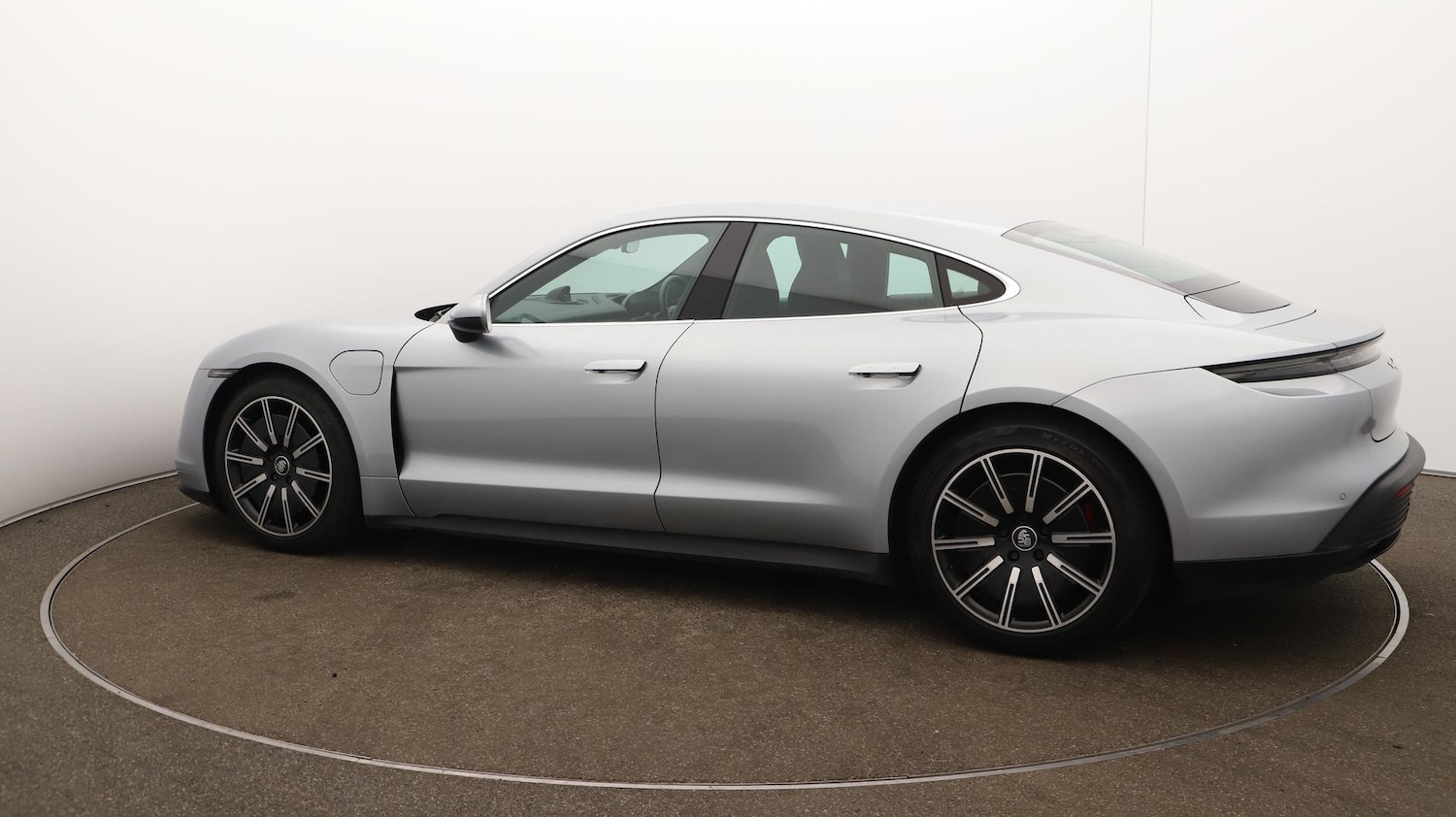 Used Porsche Taycan 2020 for sale - 76585449: Photo 50