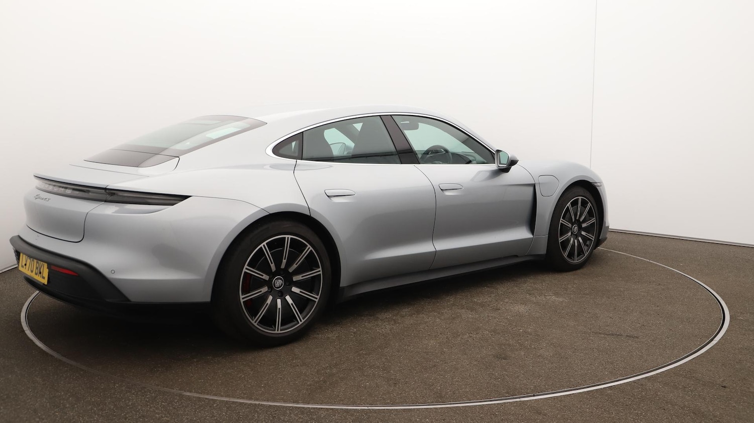 Used Porsche Taycan 2020 for sale - 76585449: Photo 56