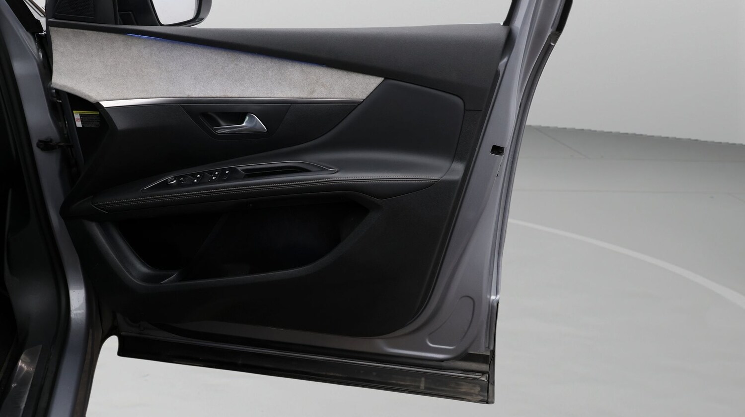 Used Peugeot 5008 2022 for sale - 77877222: Photo 15