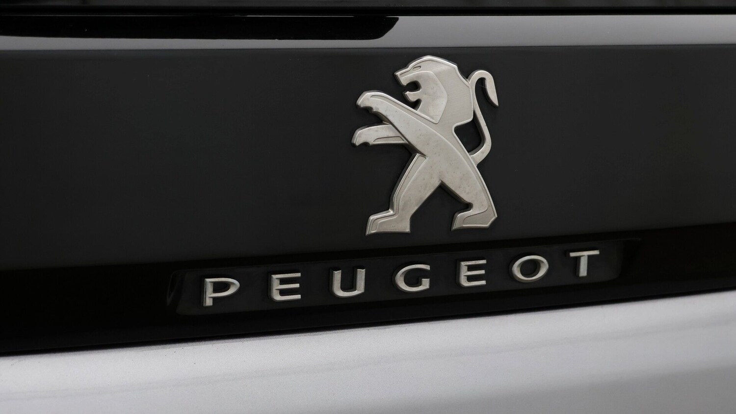 Used Peugeot 5008 2022 for sale - 77877222: Photo 23