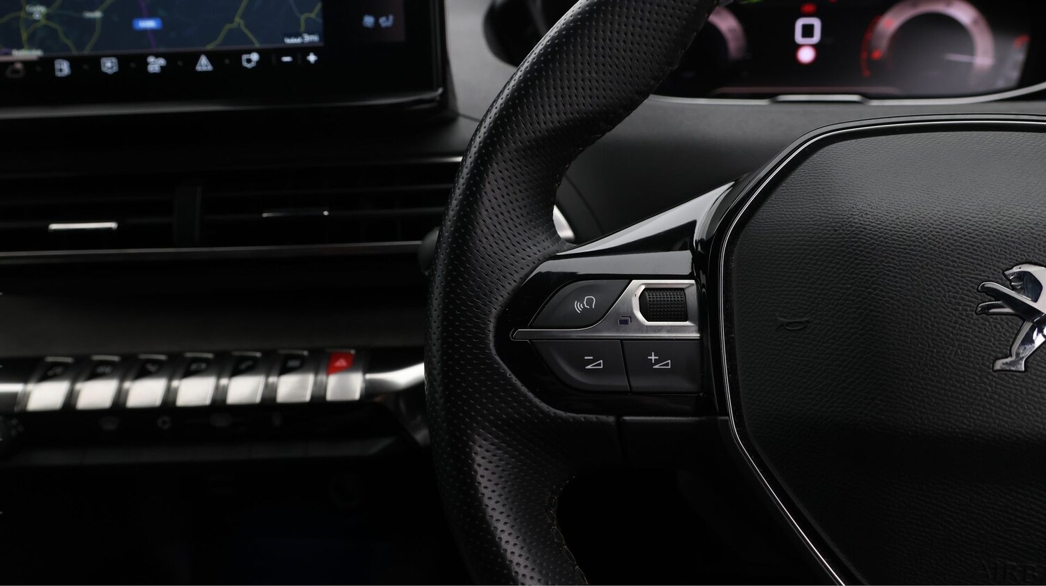 Used Peugeot 5008 2022 for sale - 77877222: Photo 26