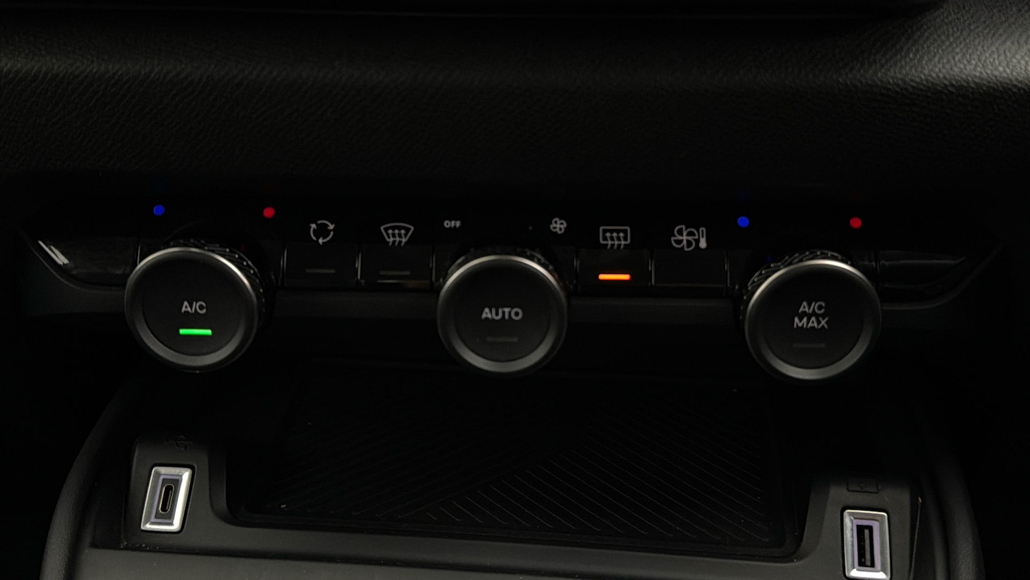 Used Citroen C4 2023 for sale - 78197414: Photo 11