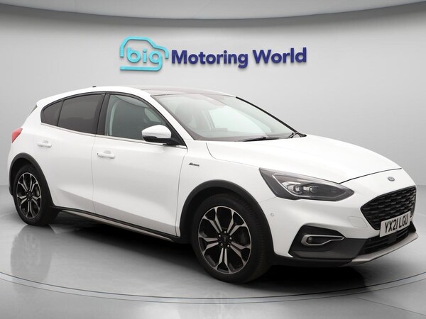 Used Ford Focus 2021 for sale - 76159188: Photo 1