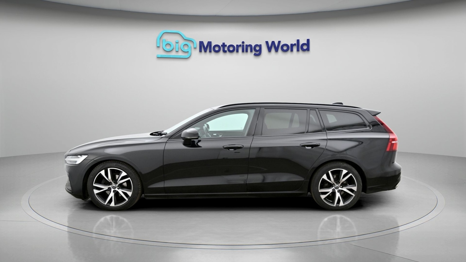 Used Volvo V60 2020 for sale - 77931121: Photo 4