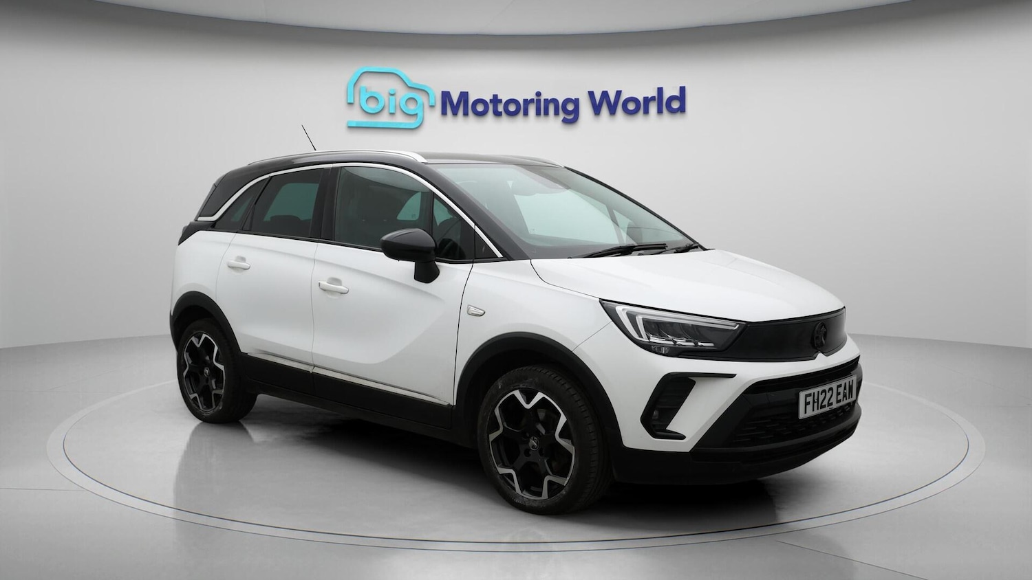 Used Vauxhall Crossland 2022 for sale - 76657672: Photo 2