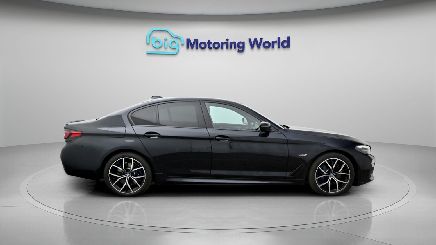 Used BMW 5 Series 2022 for sale - 77945619: Photo 8