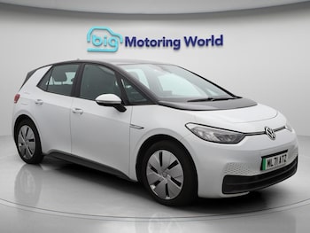 (71) - Pro Performance 58kWh Life Hatchback 5dr Electric Auto (204 ps)