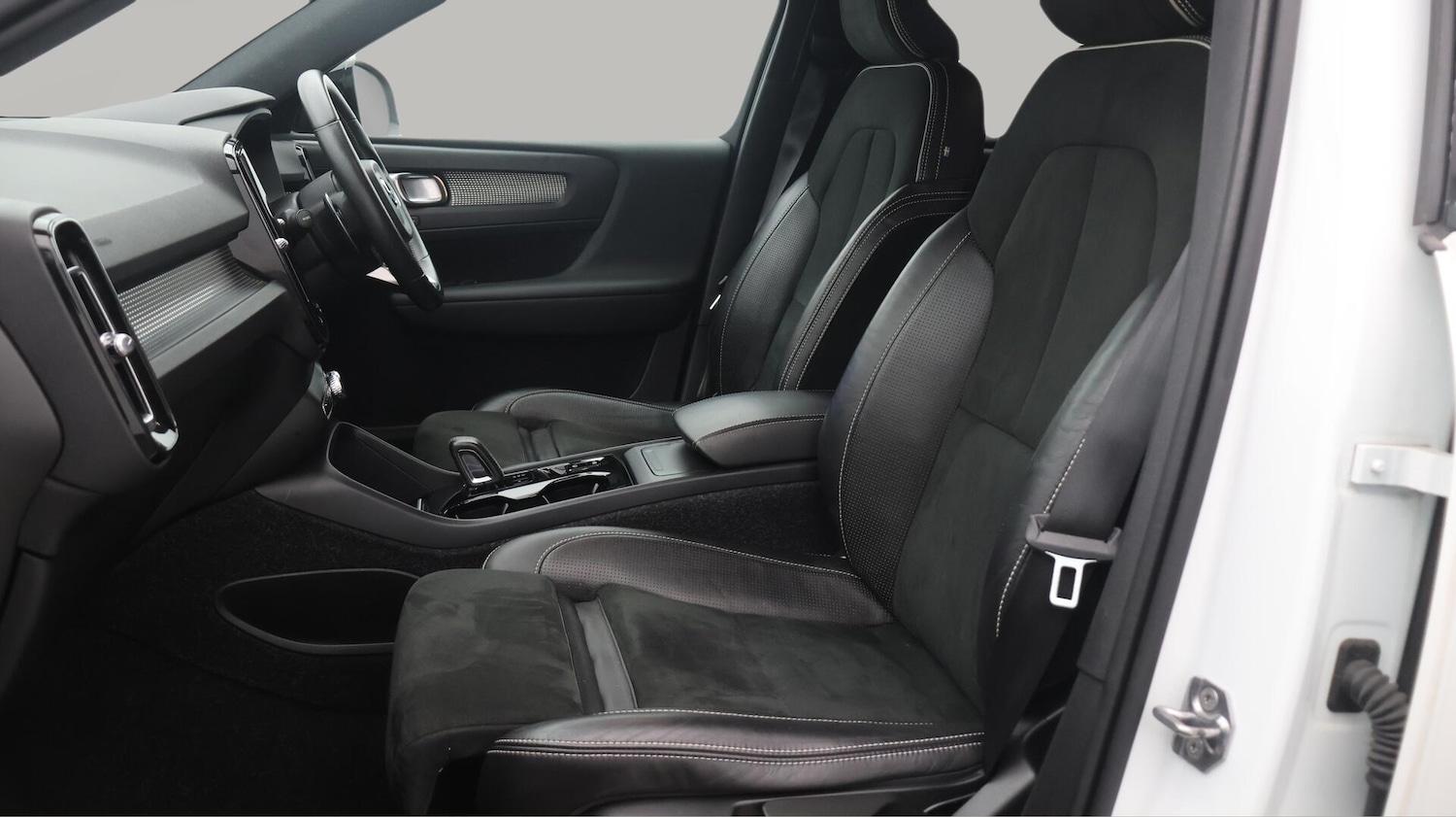 Used Volvo XC40 2019 for sale - 76423349: Photo 15