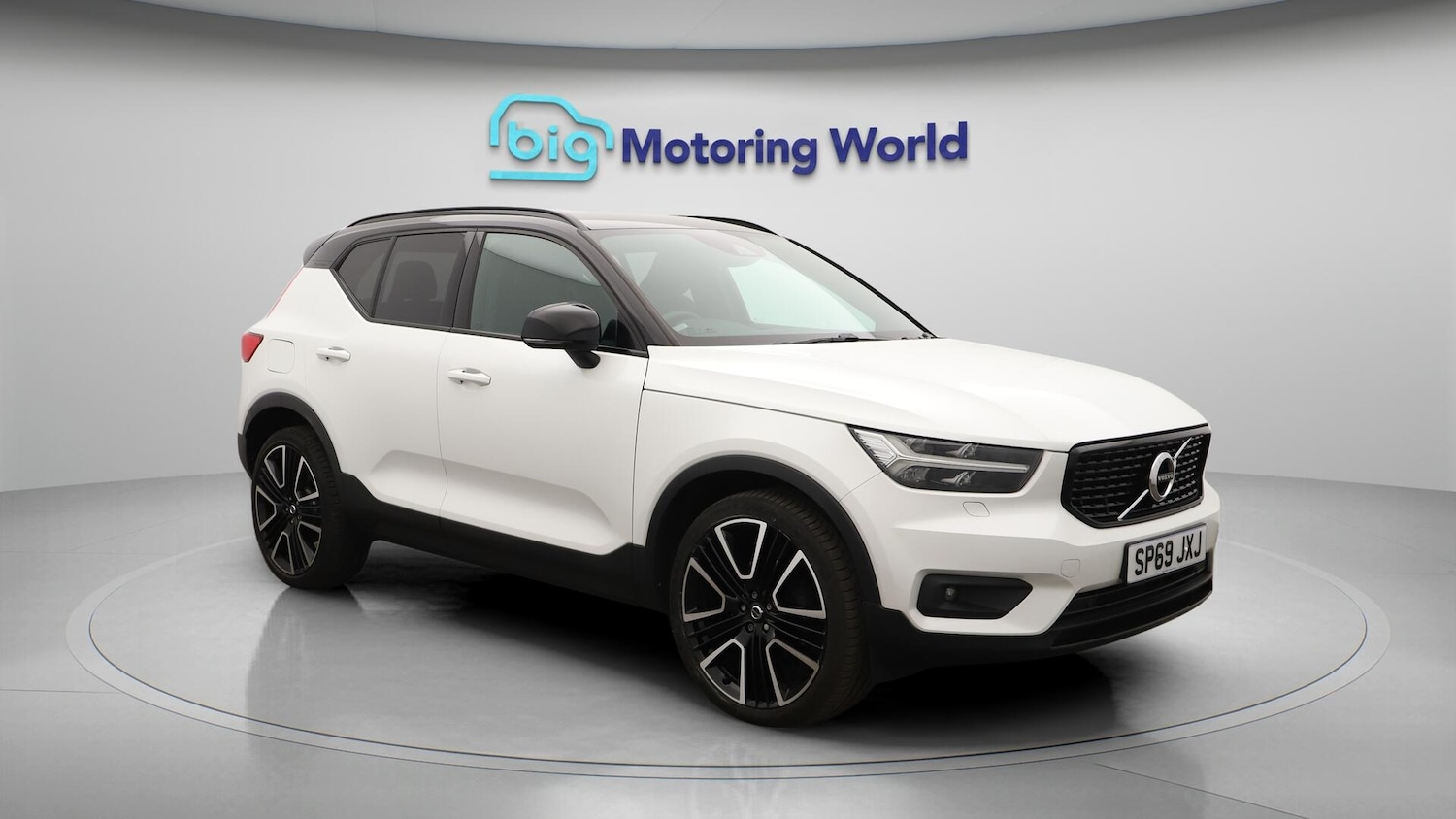 Used Volvo XC40 2019 for sale - 76423349: Photo 2