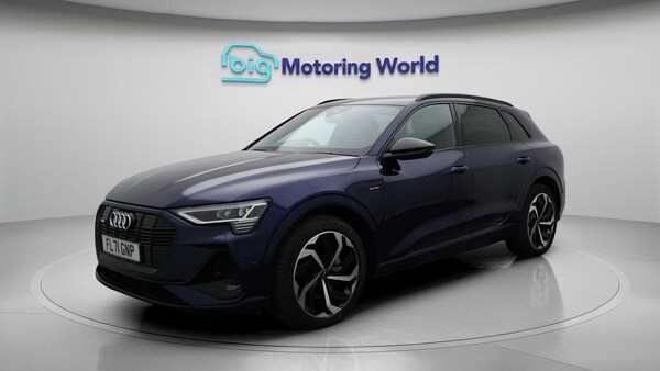 Used Audi e-tron 2021 for sale - 76226371: Photo 4