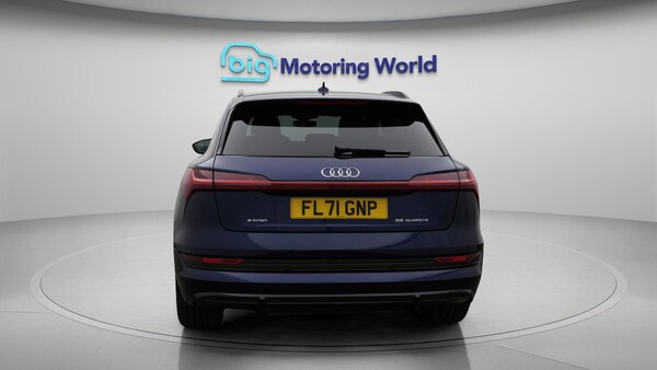 Used Audi e-tron 2021 for sale - 76226371: Photo 7