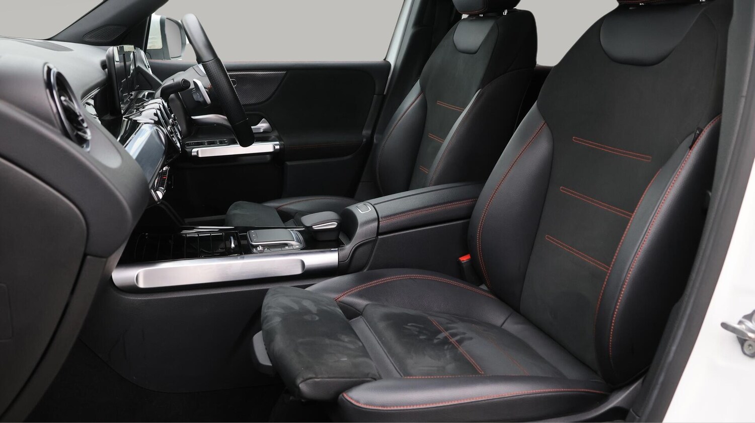 Used Mercedes-Benz GLB 2021 for sale - 76337350: Photo 15
