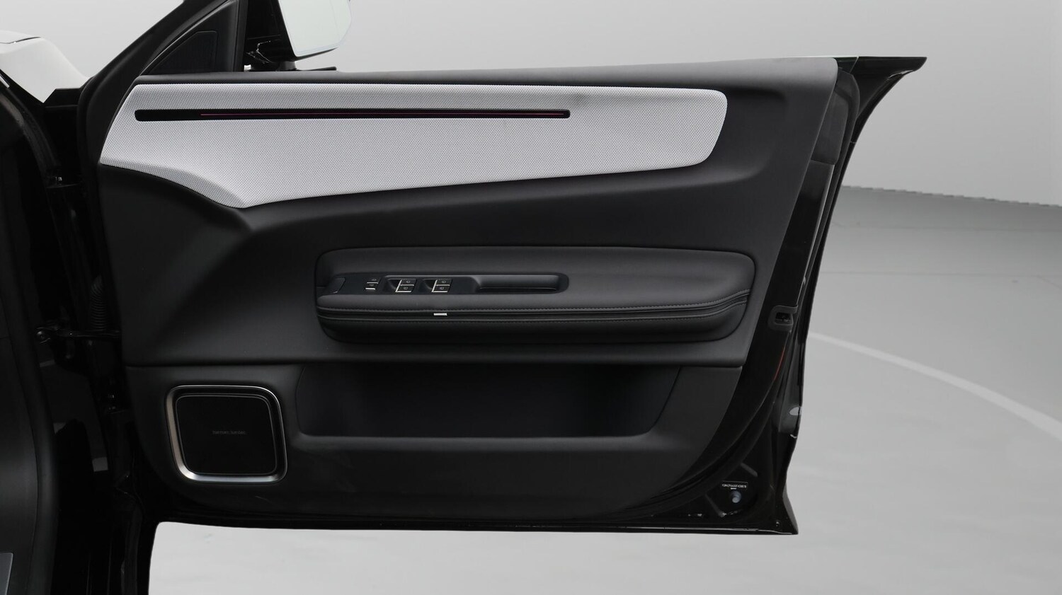 Used Polestar Polestar 4 2025 for sale - 76189828: Photo 16