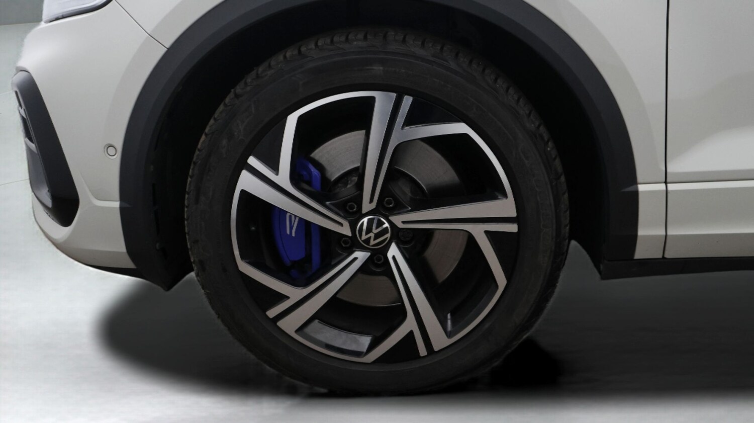 Used Volkswagen T-Roc 2023 for sale - 77296619: Photo 18