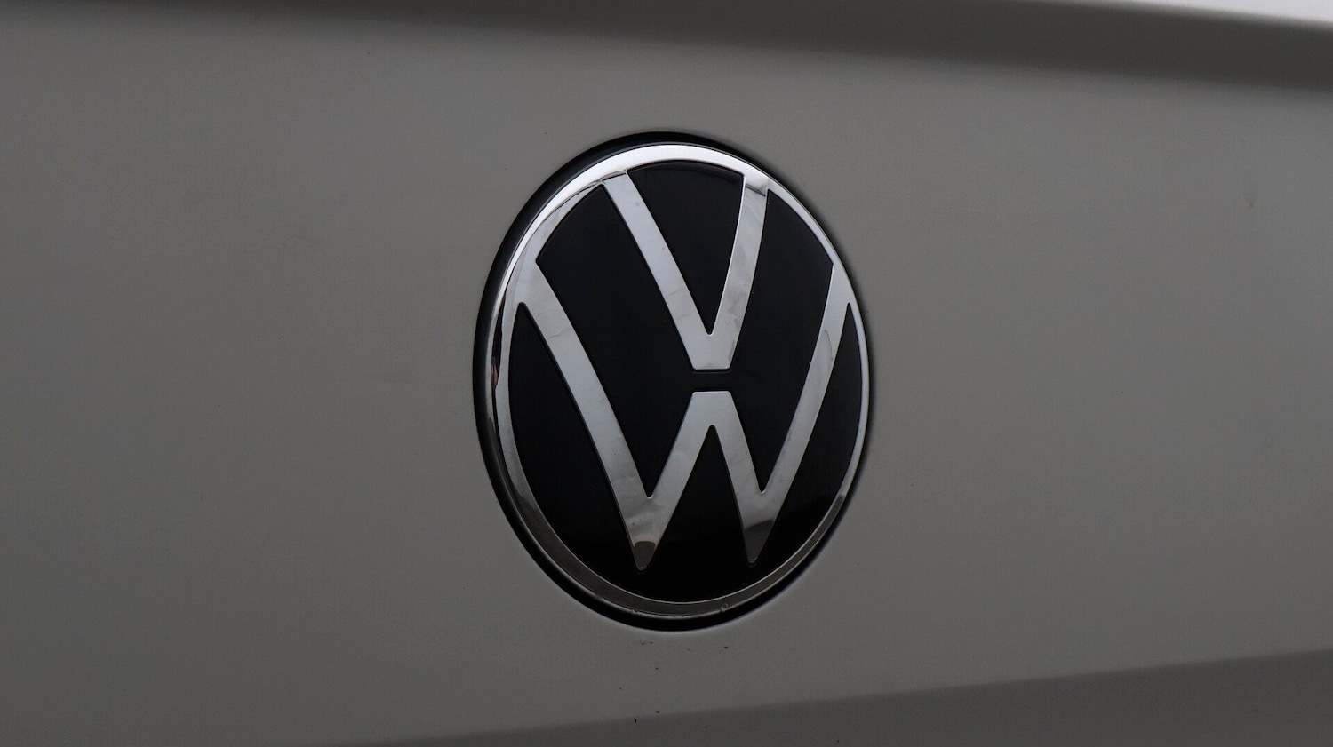 Used Volkswagen T-Roc 2023 for sale - 77296619: Photo 22