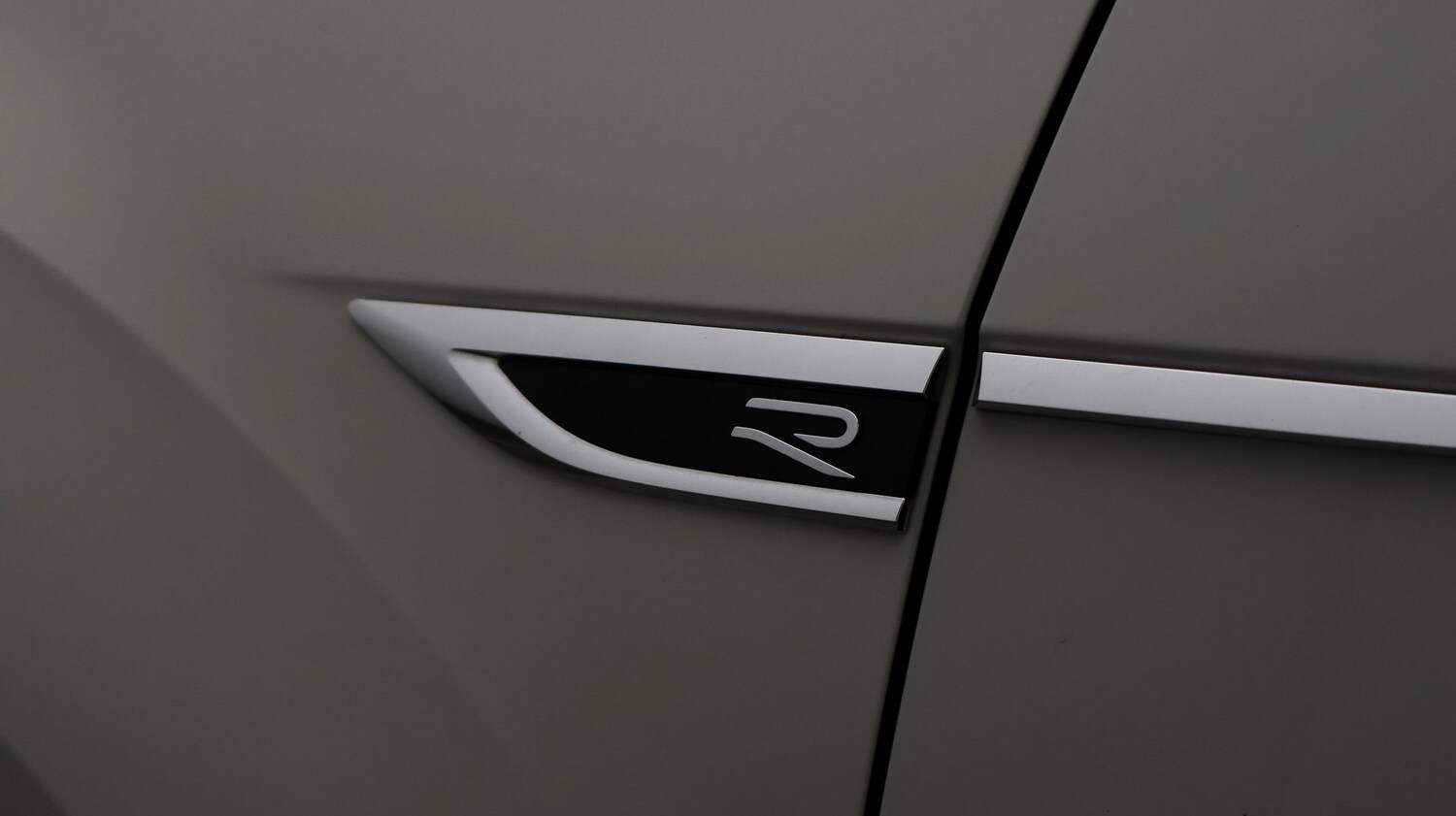 Used Volkswagen T-Roc 2023 for sale - 77296619: Photo 24