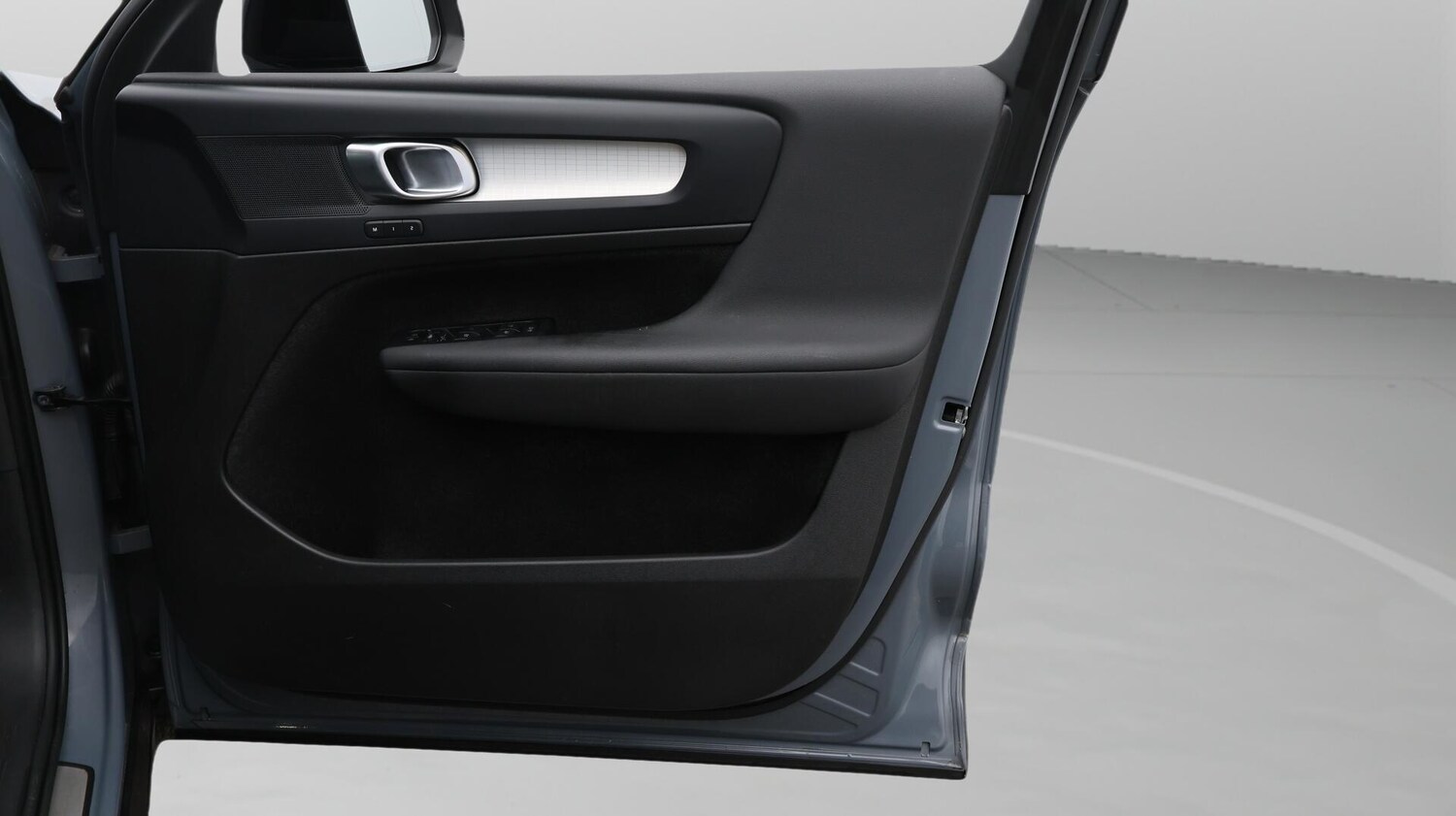 Used Volvo XC40 2023 for sale - 76484514: Photo 15