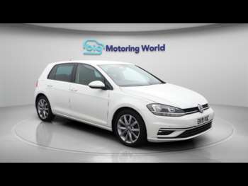 Used Volkswagen Golf 2019 for sale - 74837835: Photo