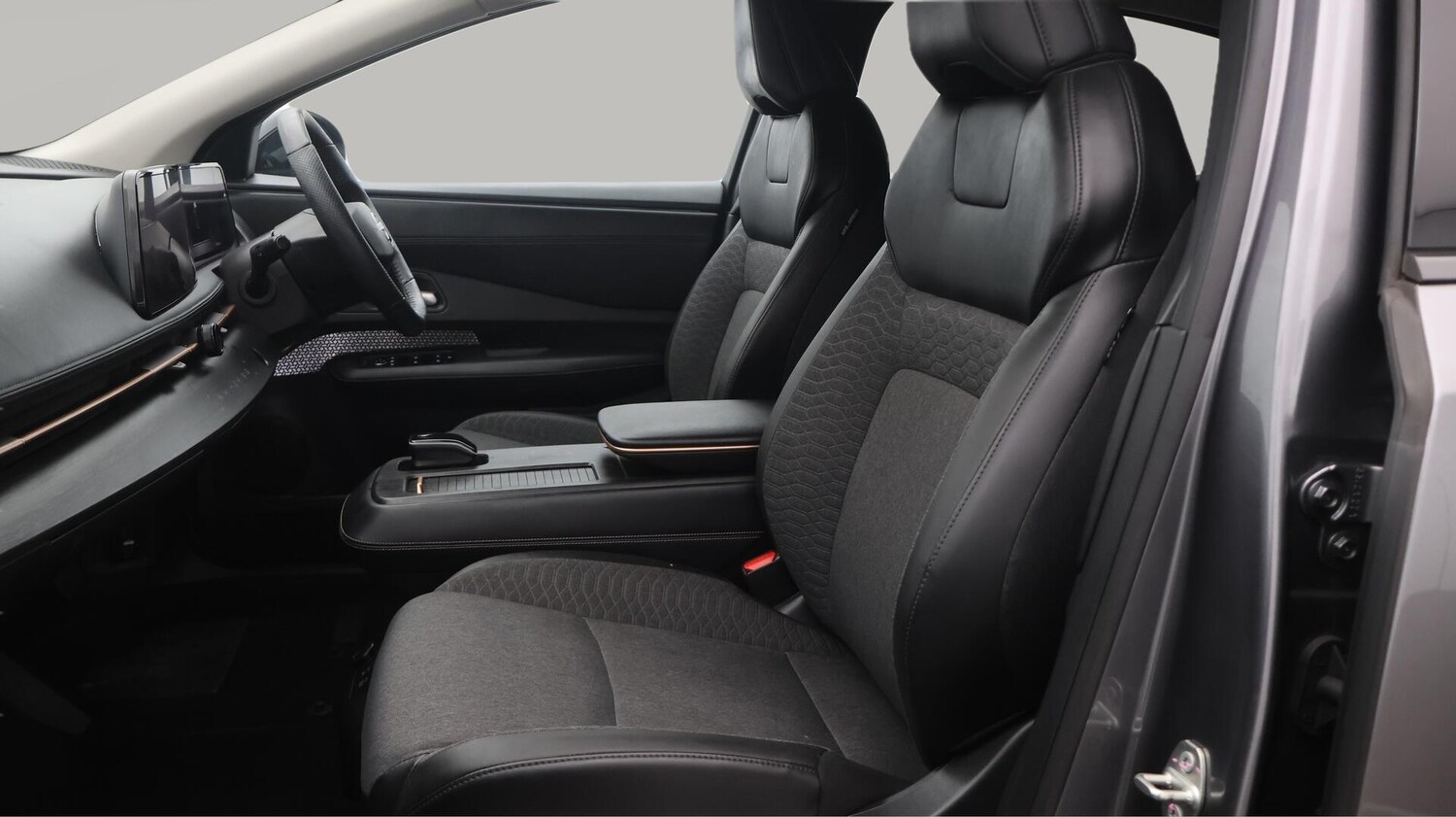 Used Nissan ARIYA 2022 for sale - 76549581: Photo 15