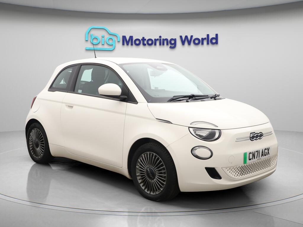 Used Fiat 500 2021 for sale - 76561045: Photo 1