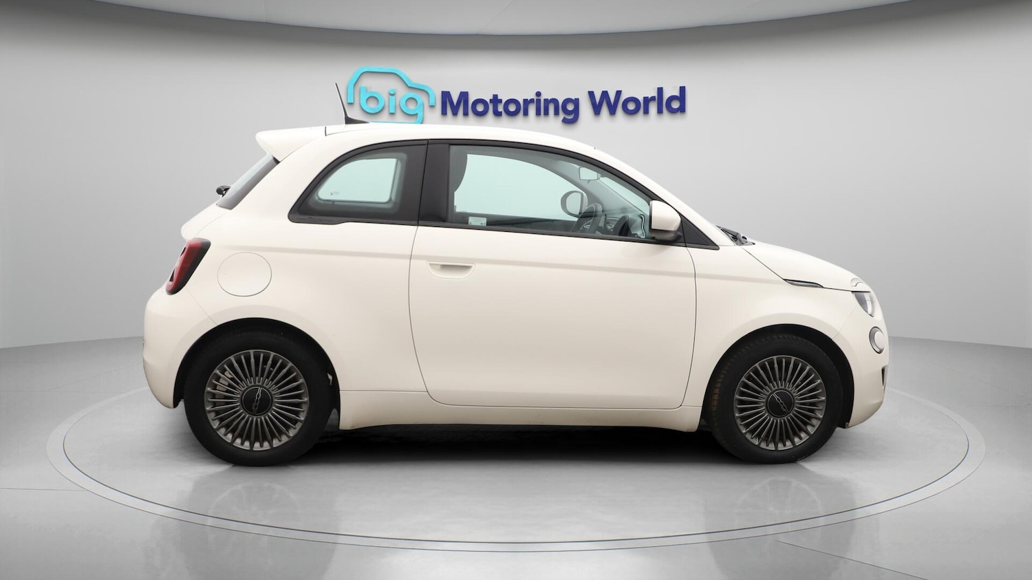Used Fiat 500 2021 for sale - 76561045: Photo 9