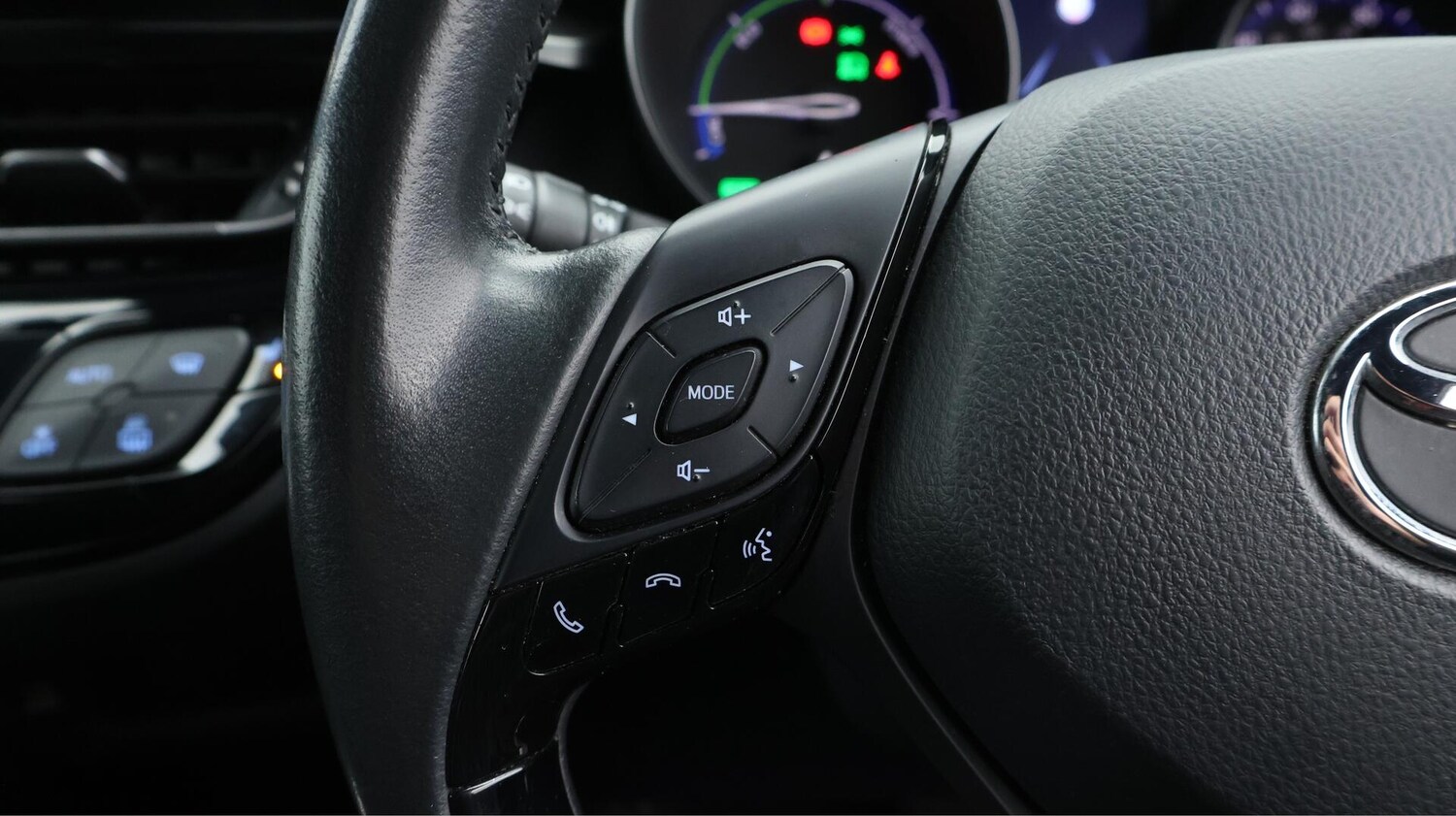 Used Toyota C-HR 2022 for sale - 76473857: Photo 26