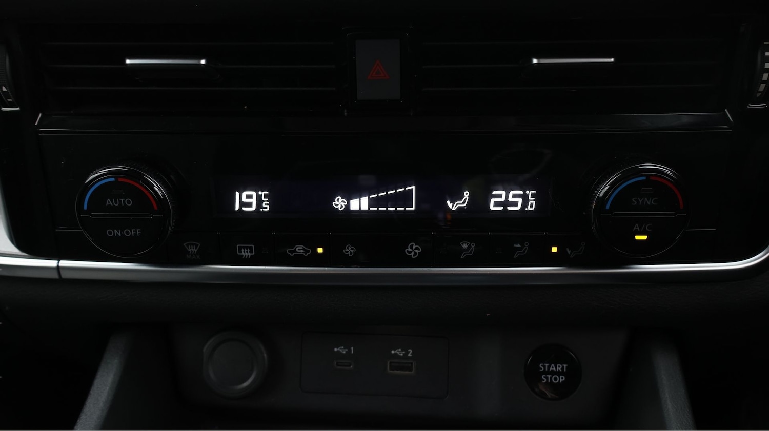 Used Nissan X-Trail 2023 for sale - 78090620: Photo 12