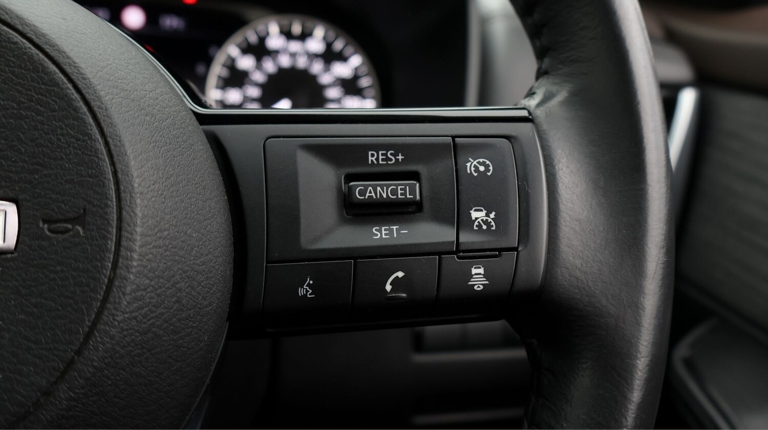 Used Nissan X-Trail 2023 for sale - 78090620: Photo 23