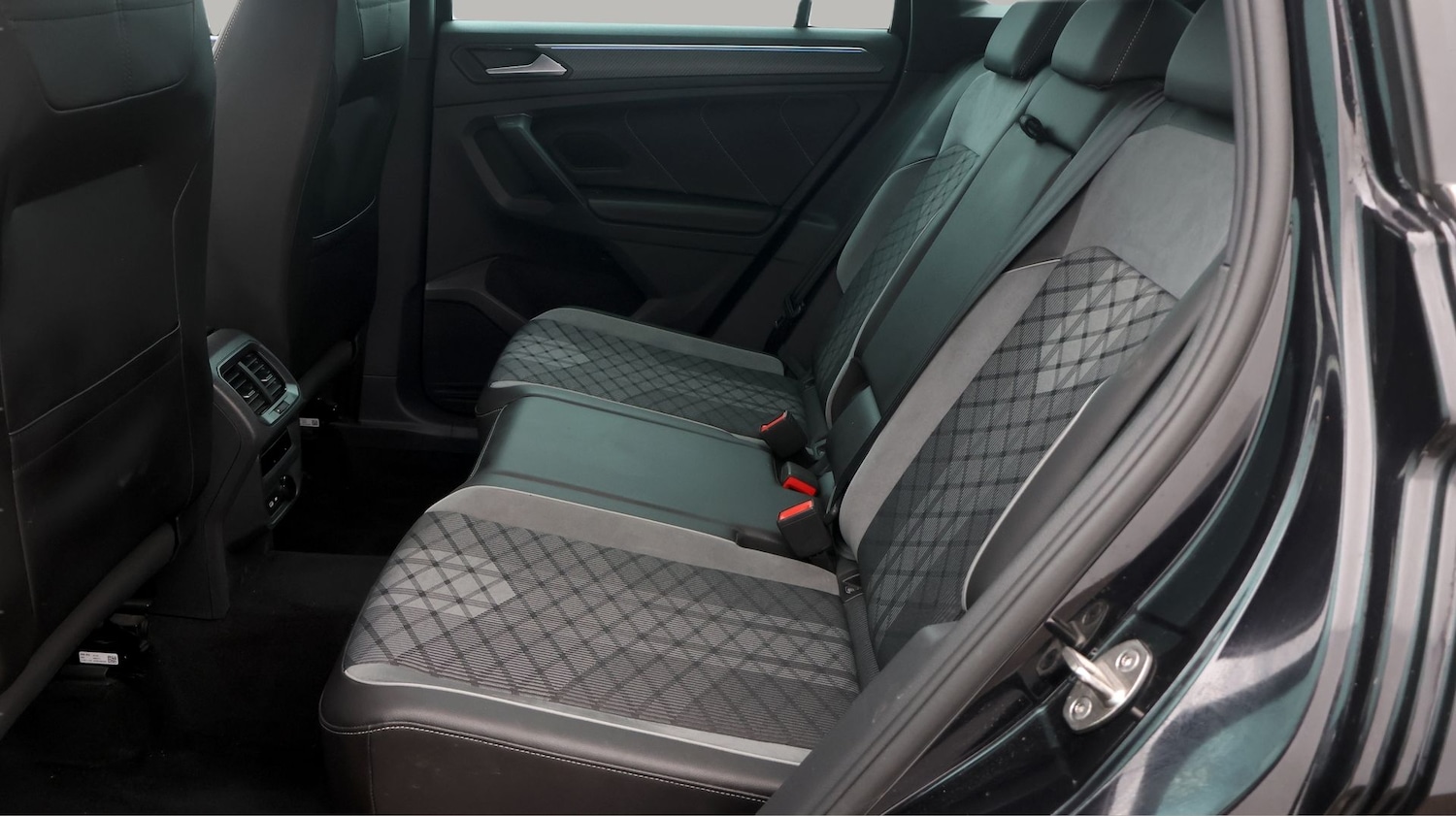 Used Volkswagen Tiguan 2023 for sale - 77844740: Photo 16